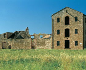 Clinchs Mill - Kawana Tourism 0
