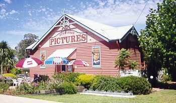Huskisson Pictures - Kawana Tourism 1