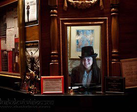 The Magicians Cabaret - Kawana Tourism 0
