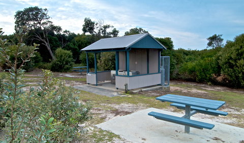 Tea Tree Picnic Area And Lookout - Kawana Tourism 1