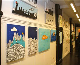 Bondi Art Lounge - Kawana Tourism 2
