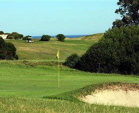 Bondi Golf Club - Kawana Tourism 1