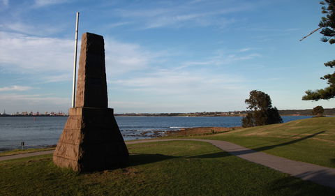 Captain Cook's Landing Place - Kawana Tourism 0