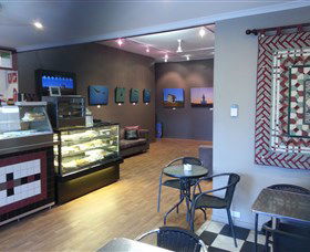 Shoalhaven Fine Art And Framing - Kawana Tourism 3