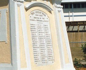 Beenleigh War Memorial - Kawana Tourism 2