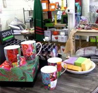 The Famous Tinonee Cafe and Gift Shop - Kawana Tourism