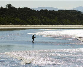 Old Bar Beach - Kawana Tourism 0