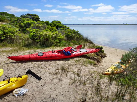 Canoe The Coorong - Kawana Tourism 7