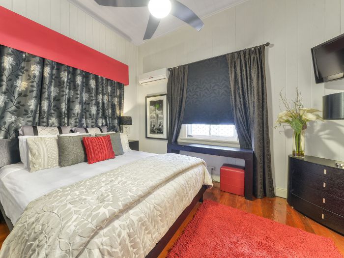 Spring Hill QLD Kawana Tourism