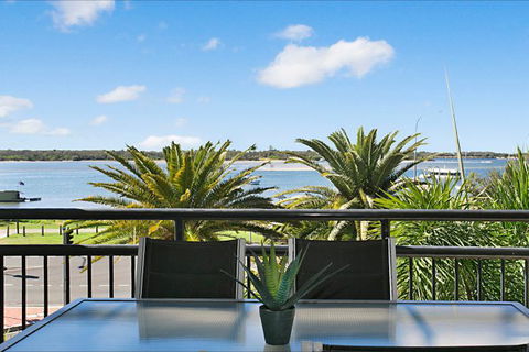Sandcastles On Broadwater - Kawana Tourism 18