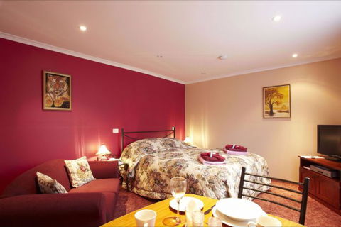 NorthEast Restawhile Bed And Breakfast - Kawana Tourism 12
