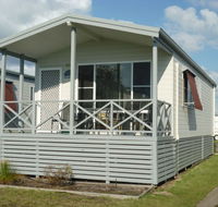 Belmont Pines Lakeside Holiday Park - Kawana Tourism