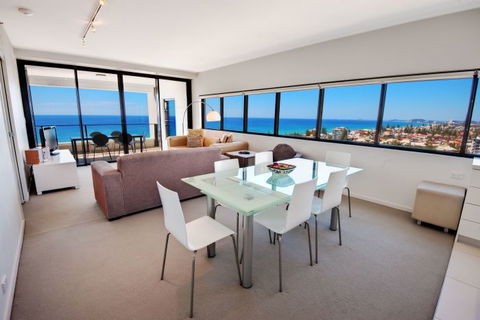 Ultra Broadbeach - Kawana Tourism 12