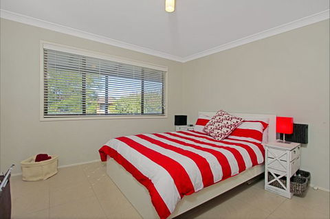 Saltwater Verge - Kawana Tourism 0