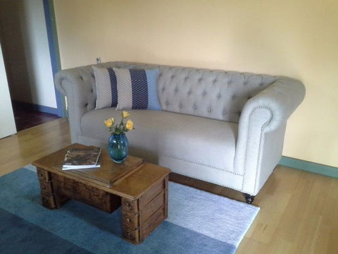 Blue House At Mountainside Wines - Kawana Tourism 3