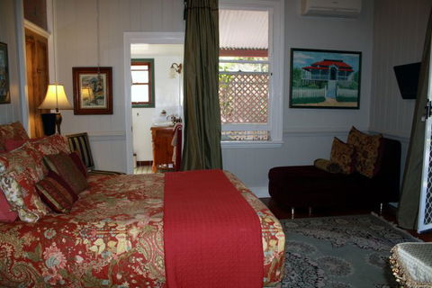 Naracoopa Bed And Breakfast And Pavilion - Kawana Tourism 1