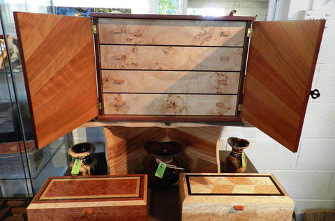 Montville Woods Gallery - Kawana Tourism 0