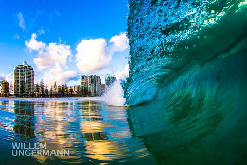 Ocean Art Gallery & Cafe - Kawana Tourism 3