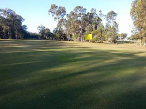 Boonooroo Golf Course & Tavern - Kawana Tourism 4