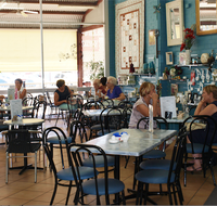 Inspirations Cafe Gift and Patchwork Gallery - Kawana Tourism