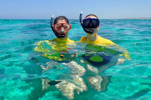 Lagoon Explorer - Ningaloo Reef Full-Day Kayaking And Snorkeling Adventure - Kawana Tourism 3