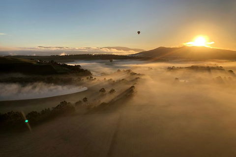 Balloon Flights In Northern Tasmania - Kawana Tourism 1