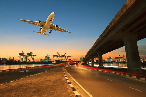 Luxury Brisbane Airport Transfers To And From Surfers Paradise For 2 Person - Kawana Tourism 3