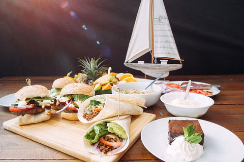 Broomstick Whitsundays Maxi Sailing (2 Days, 2 Nights) - Half A Double Bed - Kawana Tourism 1
