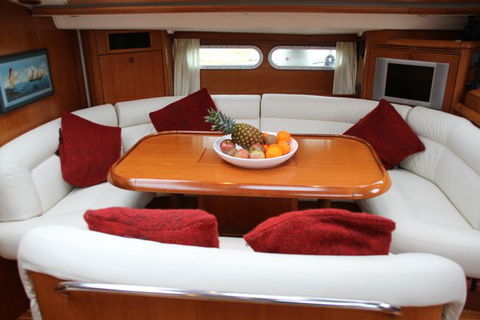 Three Night Cabin Charter MiLady - Kawana Tourism 9