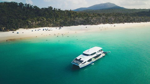 Whitehaven Beach And Daydream Island Cruise - Kawana Tourism 1