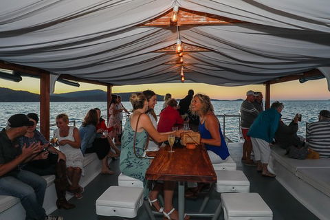 Sundowner Sunset Cruise Airlie Beach - Kawana Tourism 0