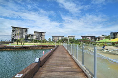 Darwin Shore Excursion: Hop-on Hop-off Bus Tour - Kawana Tourism 13