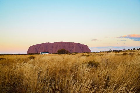 Uluru & Kata Tjuta Sights & Sounds - Kawana Tourism 21