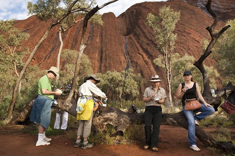 Full Uluru Base Walk At Sunrise Including Breakfast - Kawana Tourism 0