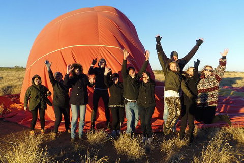 Early Morning Ballooning In Alice Springs - Kawana Tourism 4