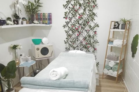 1 Hr Full Body Massage - Kawana Tourism 0