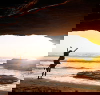 Caves Beach - Kawana Tourism