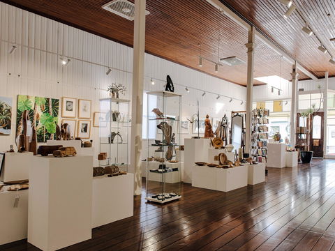 Coldstream Gallery - Kawana Tourism 1