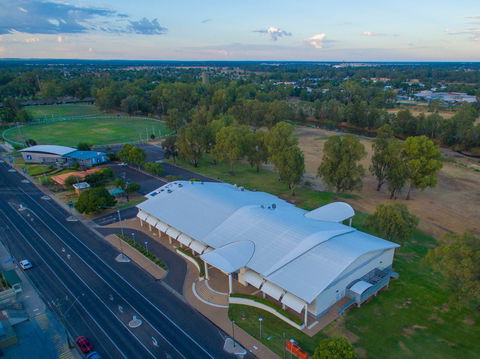 Crossing Theatre - Kawana Tourism 0