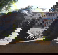 Celebration of life statue Barmera - Kawana Tourism