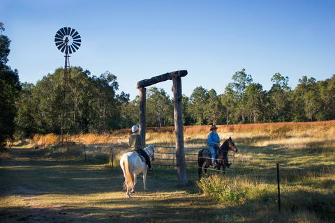 Eton - Kawana Tourism 1
