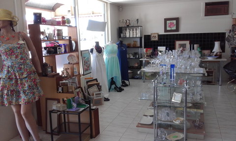 Hunters Haven Anglican Op Shop - Kawana Tourism 0