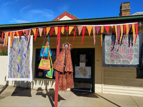 Secret Platypus - Kawana Tourism 0