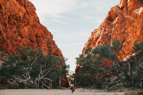 Simpsons Gap - Kawana Tourism 0