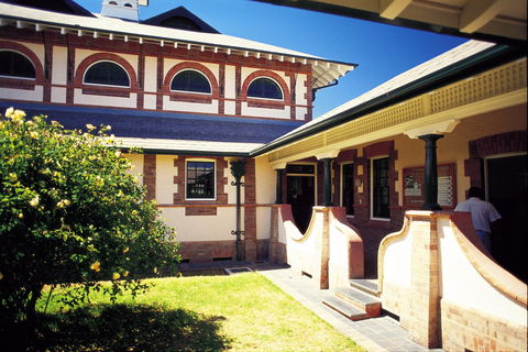 Bourke Town Trail - Kawana Tourism 0