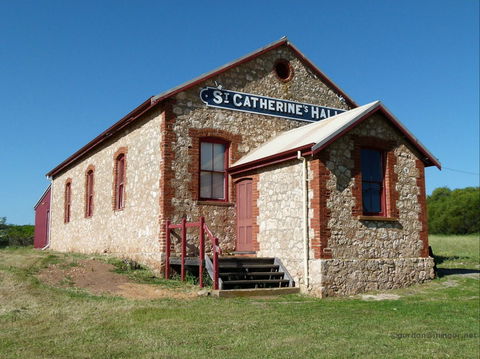 Central Greenough - Kawana Tourism 0