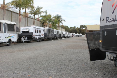 Gateway Caravans - Kawana Tourism 1
