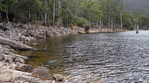 Lake Rowallan - Kawana Tourism 0