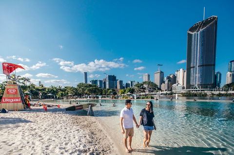 Streets Beach - Kawana Tourism 2