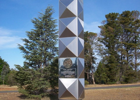 Tadeusz Kosciuszko Monument - Kawana Tourism 0